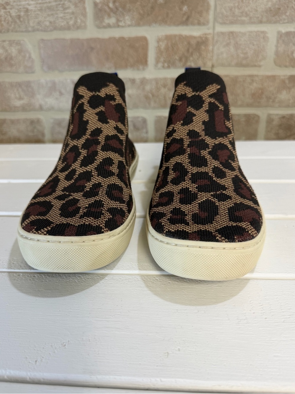 Rothy’s Leopard Print Slip-On Chelsea Sneakers Women’s Size 8.5 Knit Comfort - Picture 3 of 10